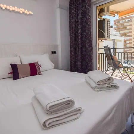 Ref 228 De 1 Con Vistas Al Mar En Primera Linea De Playa En Boliches Apartment *